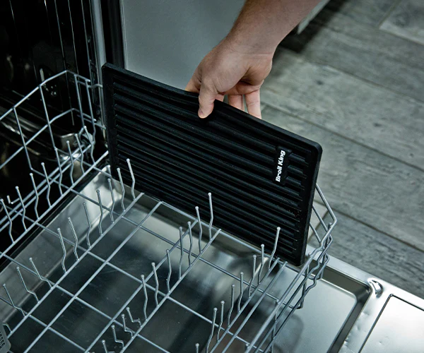 Magnetic Silicone Side Shelf Grill Mat Crown™ - Image 5
